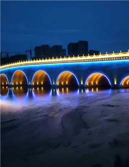 信阳听淮河大桥（九孔桥）灯光亮化：DMX512与单色光影共绘水上九孔画卷